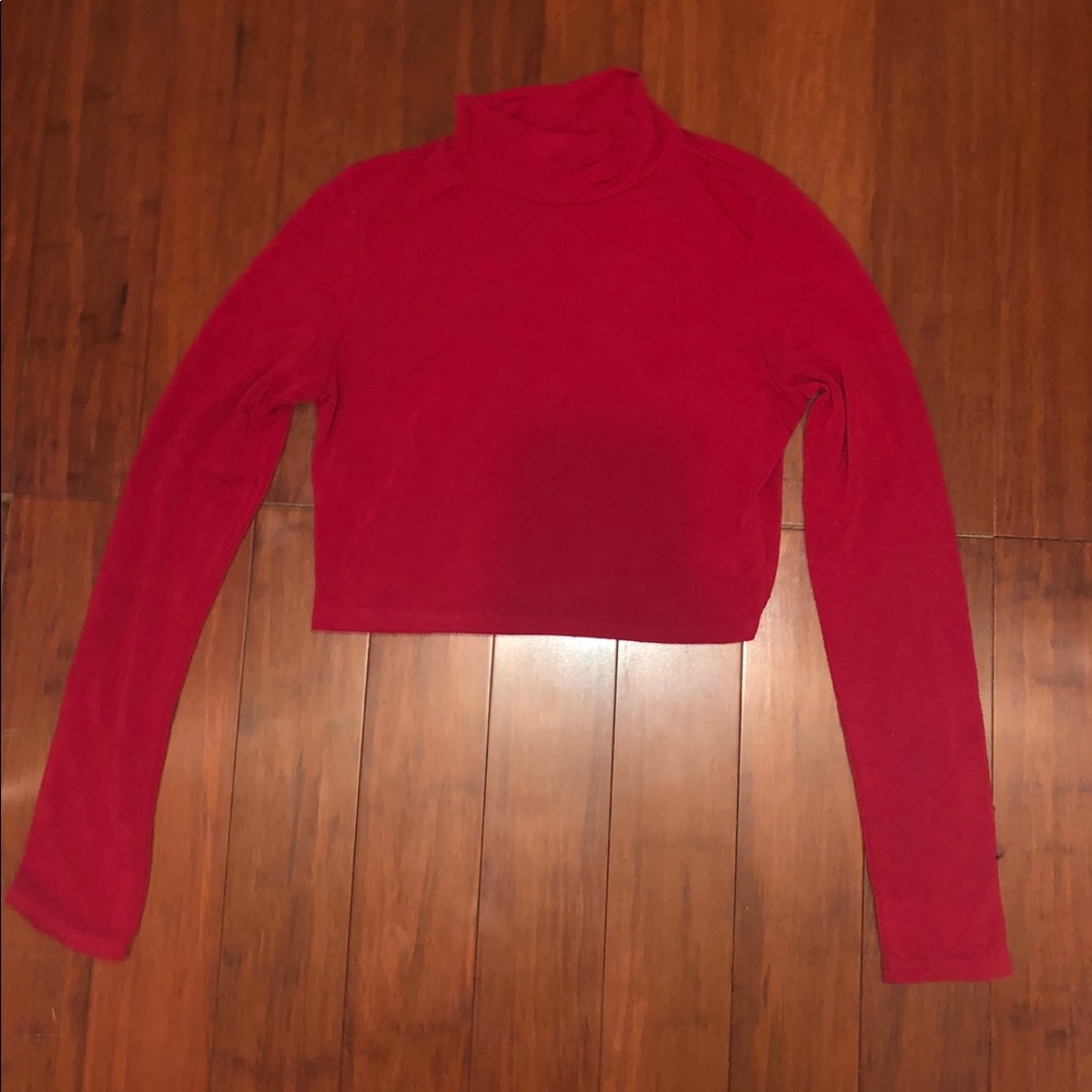Long sleeve crop top